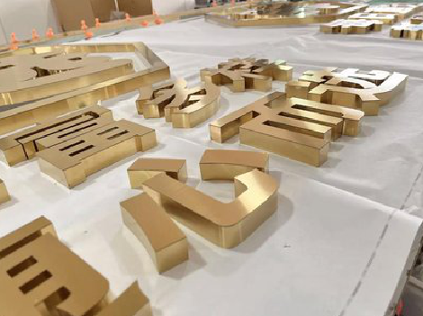 福州市拉丝不锈钢字的特点。